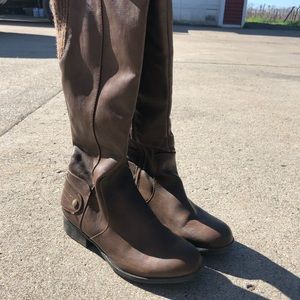 SOLD. Brown Life Stride Calf Length Boots